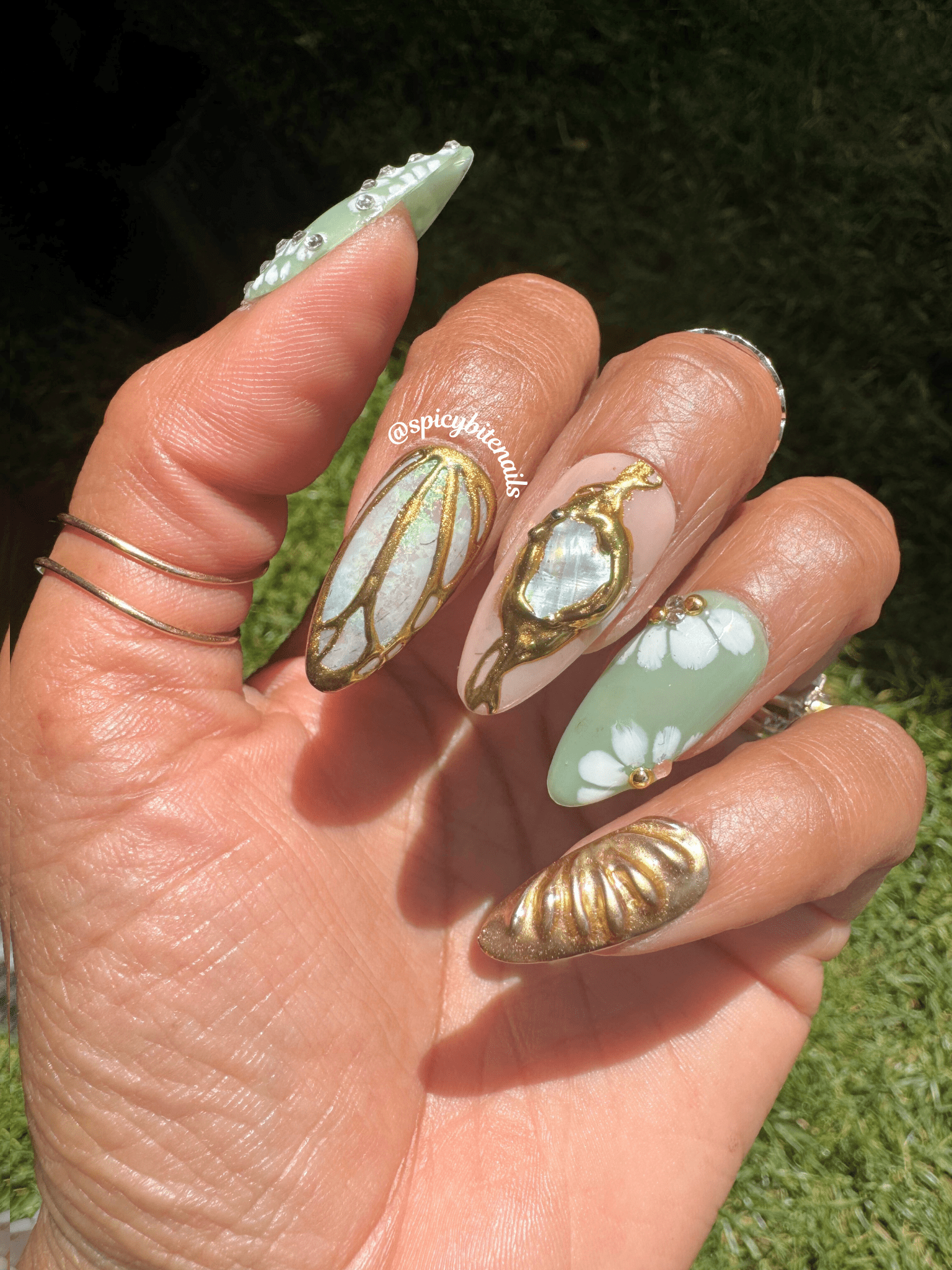 Moss and Moonlight – Sage Green and Gold Chrome Floral and Opal Elegant Press-On Nail Extensions 10pcs - Image 3