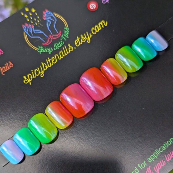 Rainbow Brite – Rainbow Ombre Chrome Glazed False Press-On Nail Extensions 10pcs