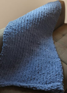 Blue Chunky Blanket (30x50in)