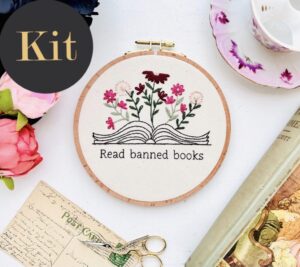 Read banned books / 6" Hand Embroidery Kit