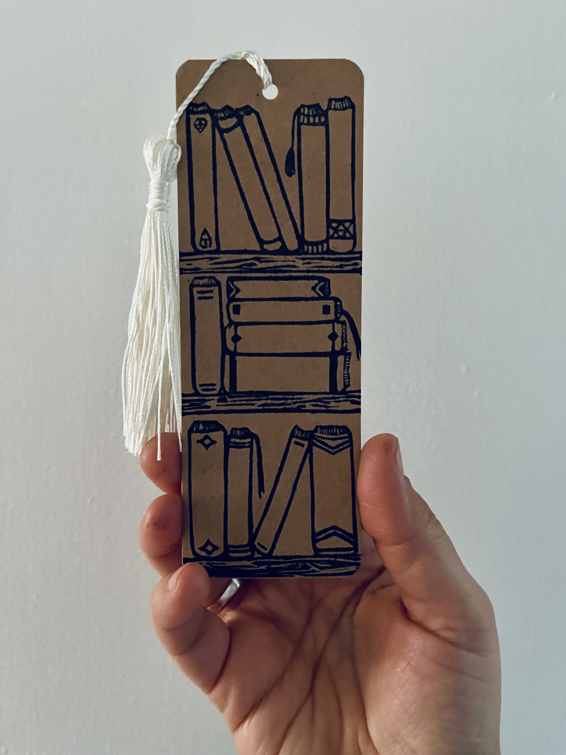 Fill-In Bookmark for The 14 Books Challenge (Bookshelves Version) - Image 4