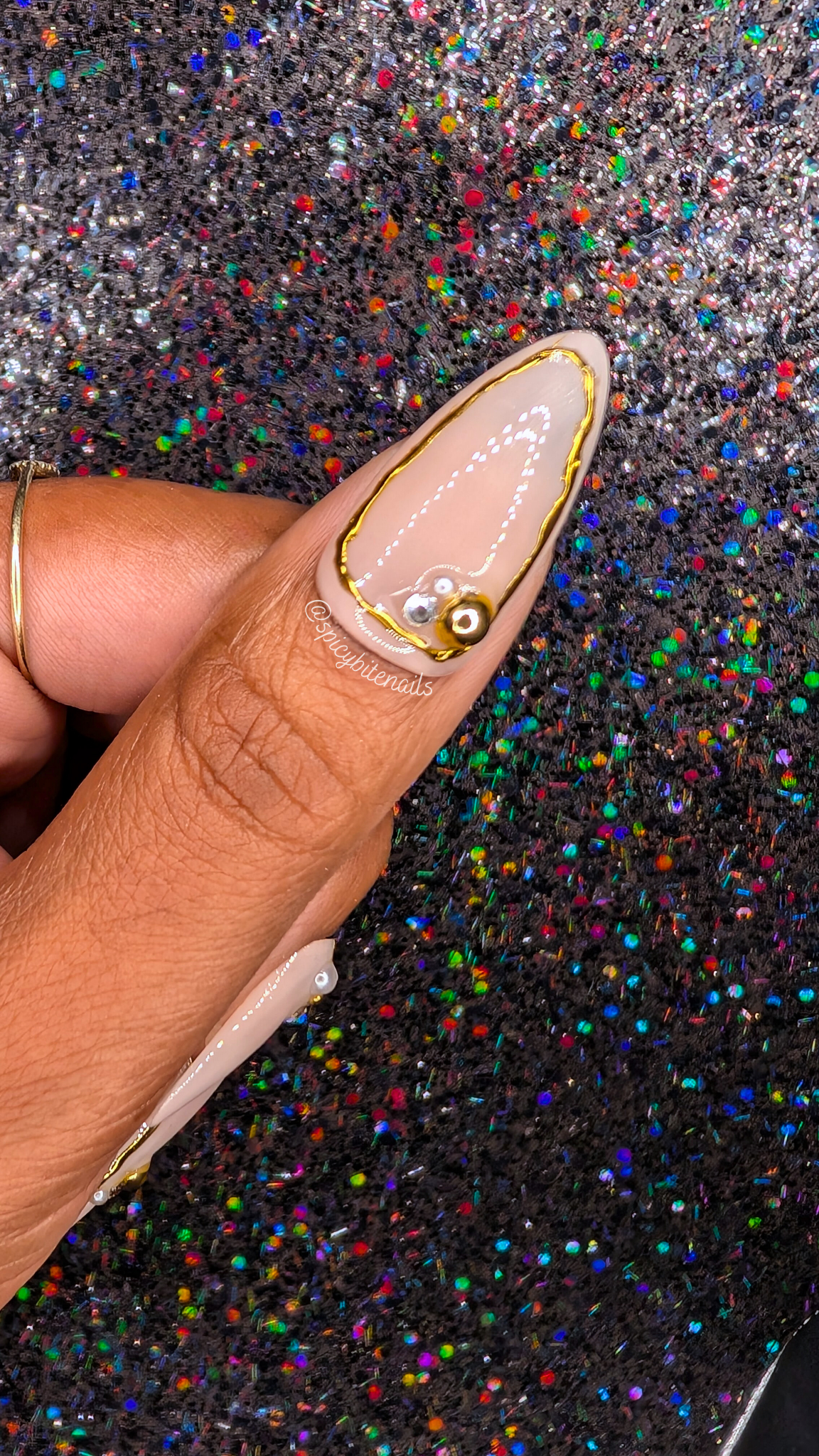 The Goddess - Classy Nude, Pearl and Gold Chrome Abstract False Press-On Nail Extensions 10pcs - Image 3