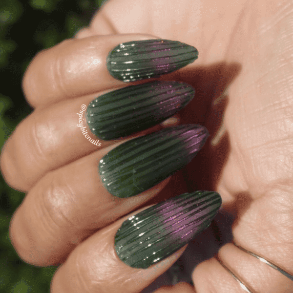 Baccarat Vert – Green and Pink Cat-Eye Fluted Glass Press-On Nail Extensions 10pcs