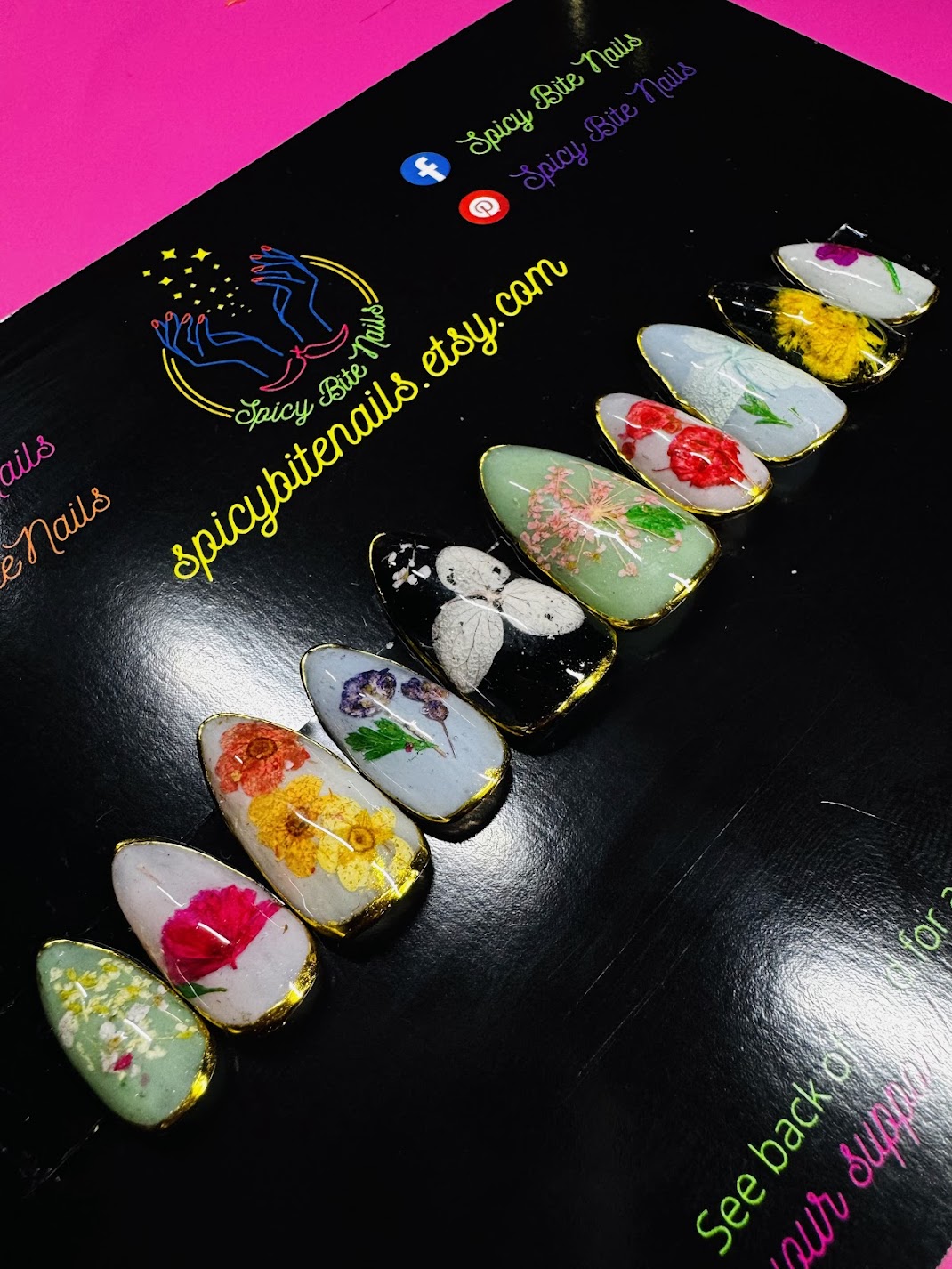 Gilded Garden - Pastel and Dried Flower Gold Chrome Lined False Press-On Nail Extensions 10pcs - Image 2