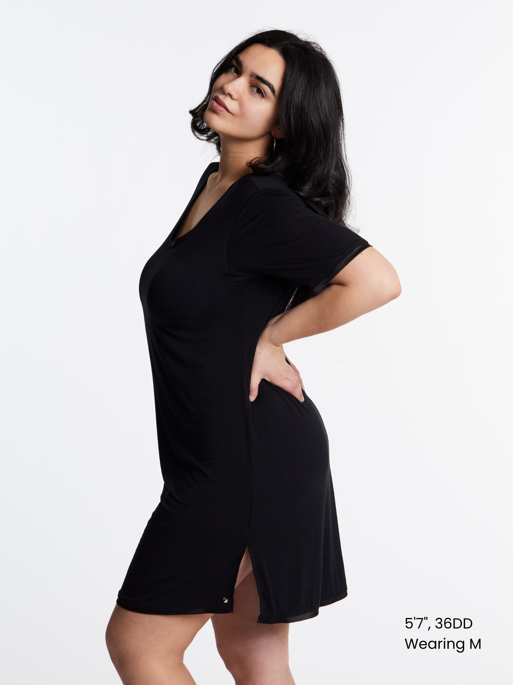 Woman in Midnightie in color Midnight