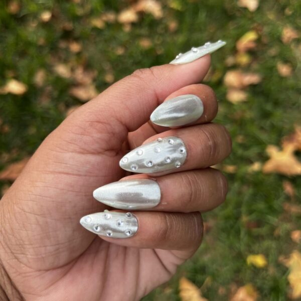 Pistachio Glazed Donut Nails – Sage Green and Rhinestone Pearl Chrome False Press-On Nail Extensions 10pcs