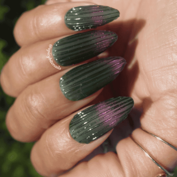 Baccarat Vert – Green and Pink Cat-Eye Fluted Glass Press-On Nail Extensions 10pcs