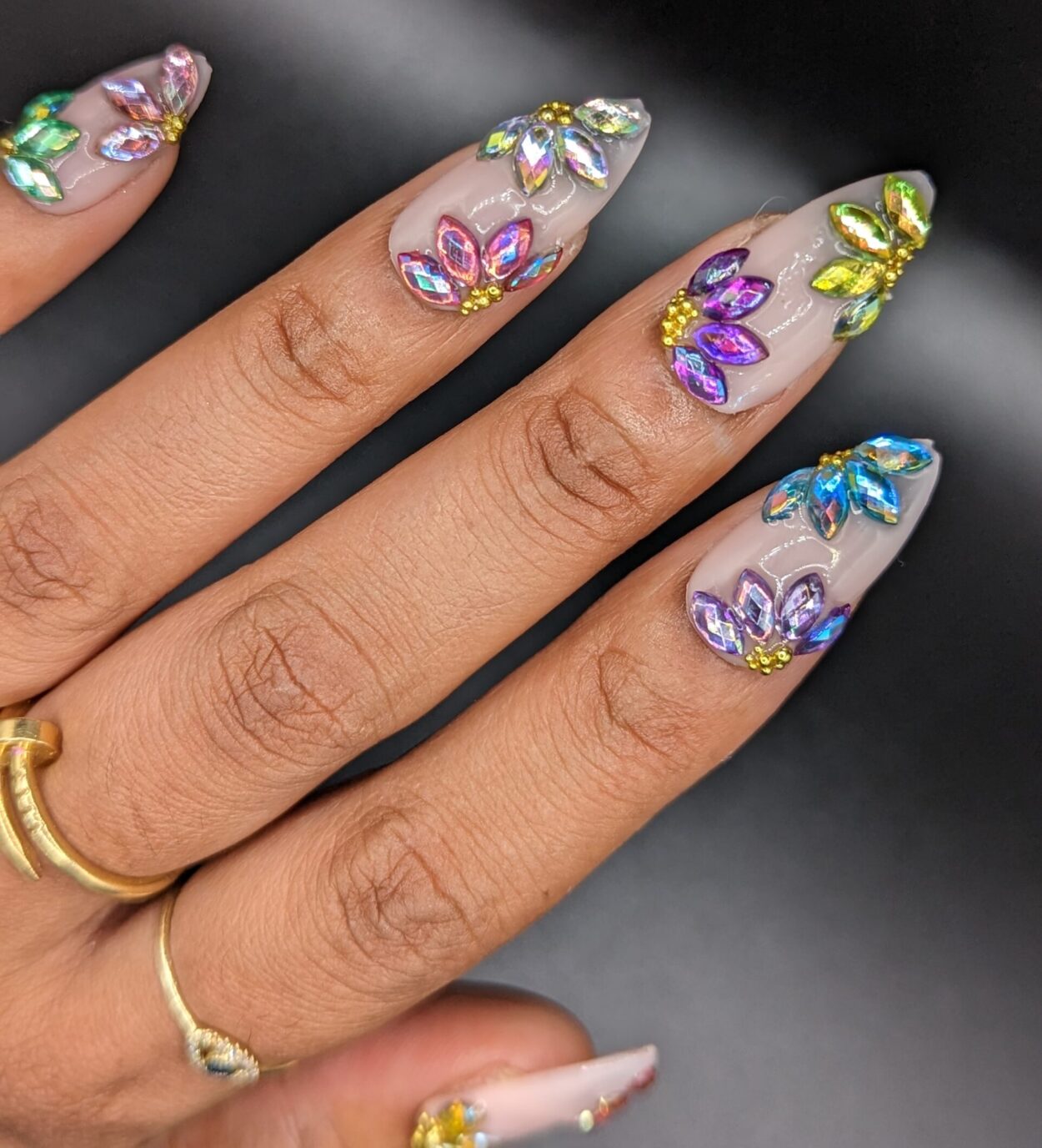 Bouquet All Day - Flower and Nude Rhinestone Press-On Nail Extensions 10pcs