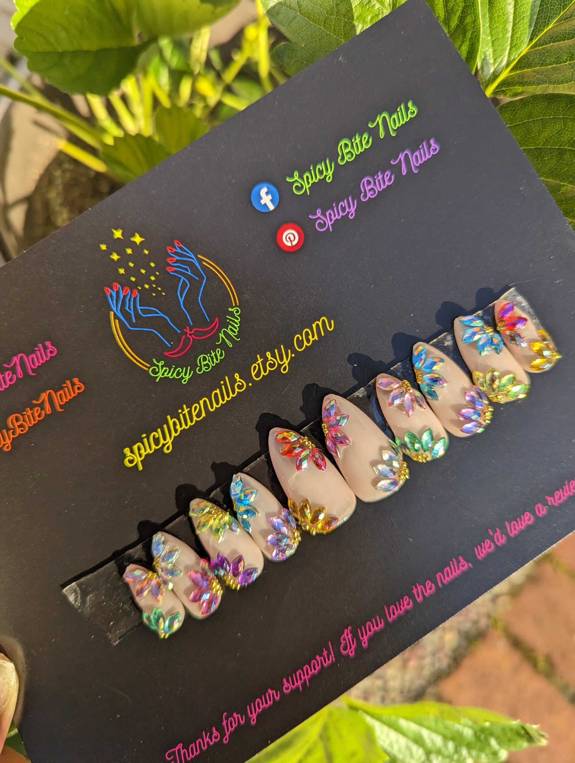 Bouquet All Day - Flower and Nude Rhinestone Press-On Nail Extensions 10pcs - Image 2