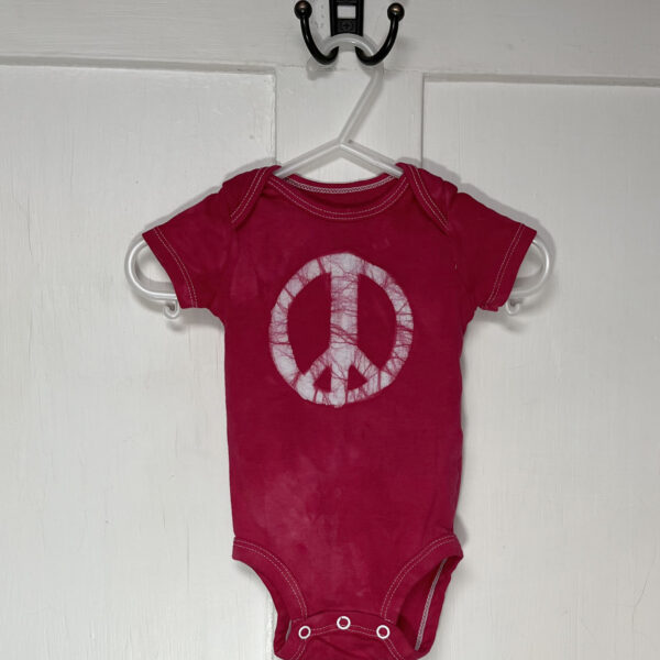 Peace Sign Baby Gift, Peace Baby Bodysuit, Peace Sign Baby Shower Gift, Peace Sign Baby Shirt, Baby Peace Bodysuit