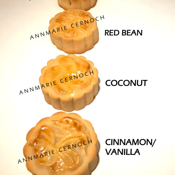 Mooncakes 2pk (Red Bean, Cinn/Vani, Choco, Coconut)