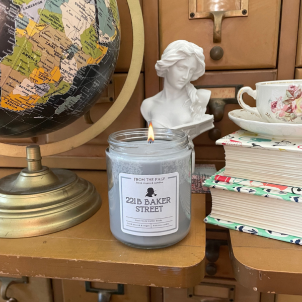 221B Baker Street | 8 oz Bookish Candle