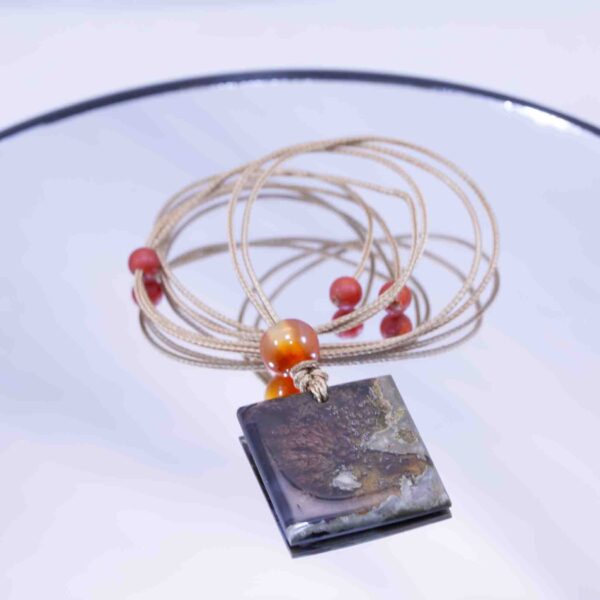 Washington Plume Agate Pendant with Hand-Spun Carnelian Bead on Paracord with Accent Beads