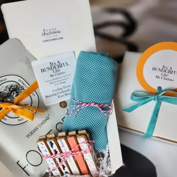 Runner Gift Box – It’s a RUNDERFUL Life – Funny Running Gift for Women, Marathon Gift, Race Day Surprise, Fitness Gift Box