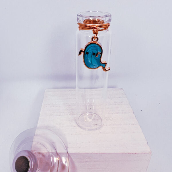 Prop Station – Shimmery Ghosts