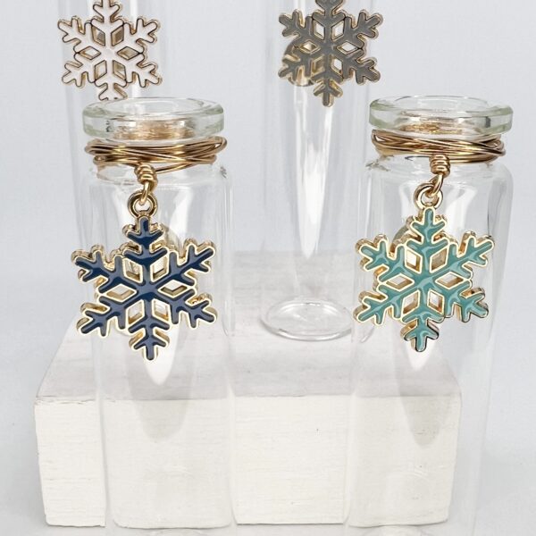 Prop Station – Snowflakes