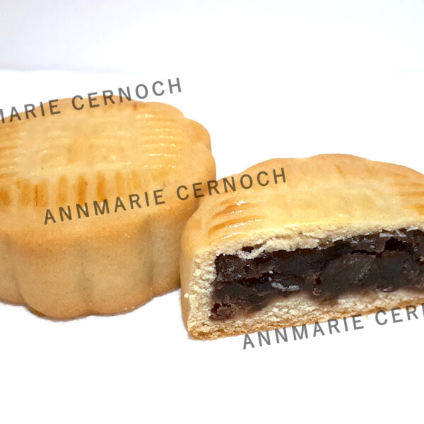 Mooncakes 2pk (Red Bean, Cinn/Vani, Choco, Coconut)